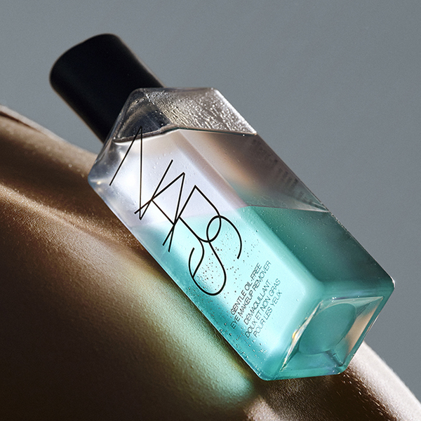Nars Gentle Oil-Free Eye Makeup Remover 100ml (กล่องมีตำหนิ ไม่มีผลต่อการใช้งาน)  
